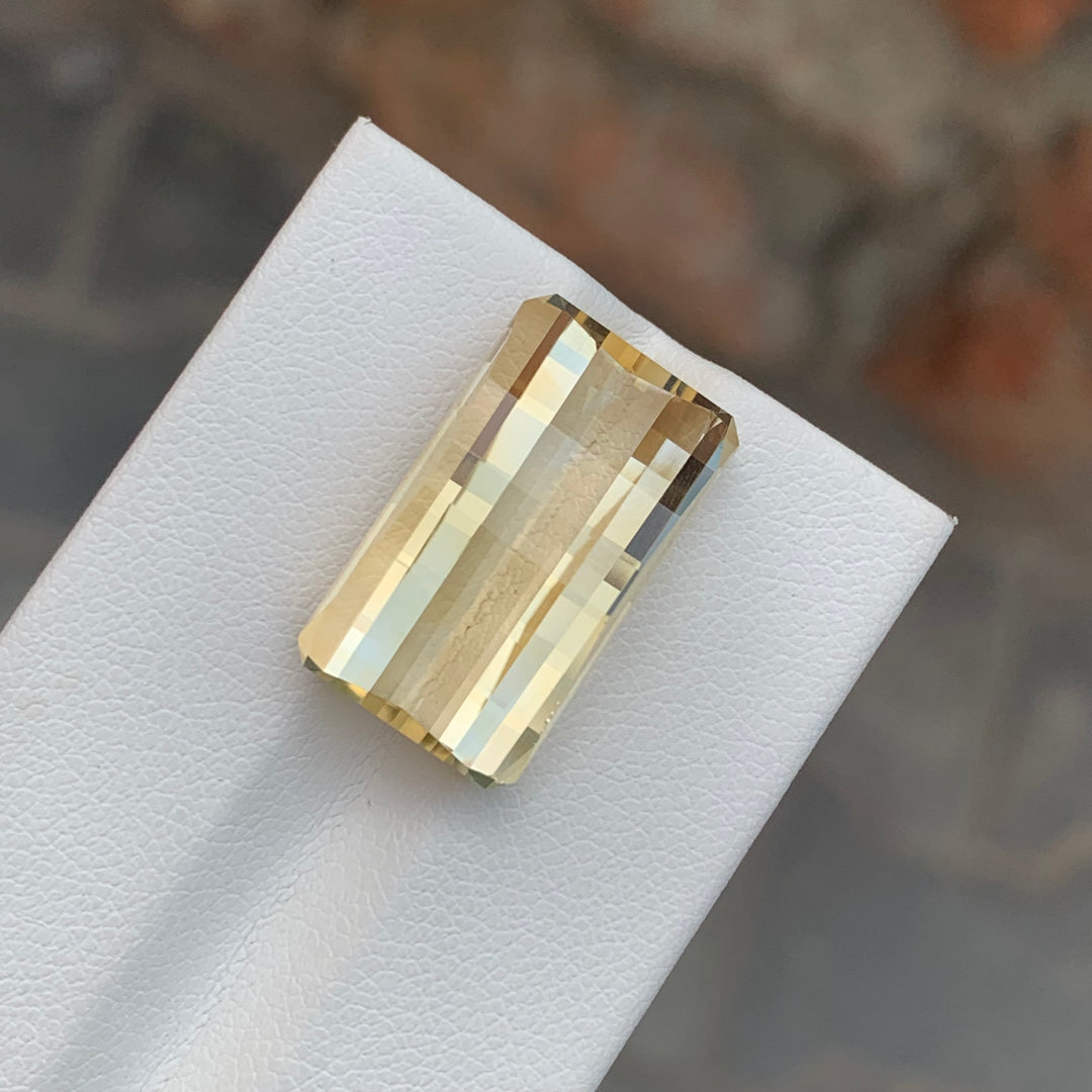 16.85 Carats Loose Smith Bar Cut Citrine