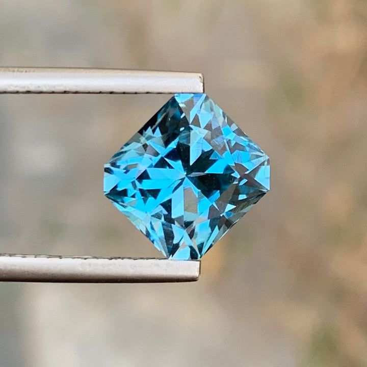 4.20 Carats Alluring Loose Fancy Cut London Blue Topaz Gemstone