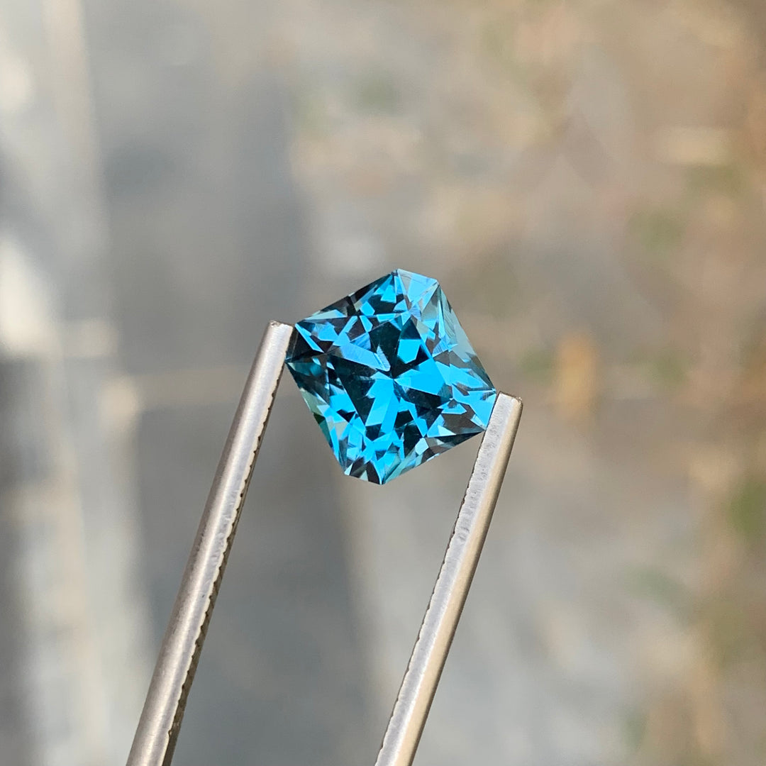 4.20 Carats Alluring Loose Fancy Cut London Blue Topaz Gemstone