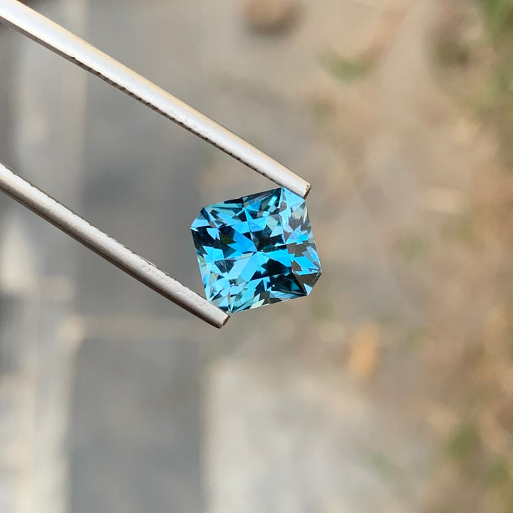 4.20 Carats Alluring Loose Fancy Cut London Blue Topaz Gemstone