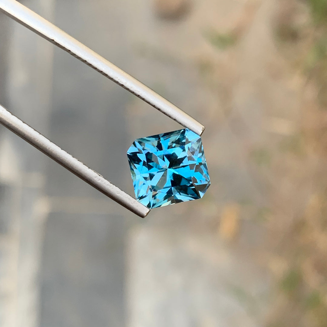 4.20 Carats Alluring Loose Fancy Cut London Blue Topaz Gemstone