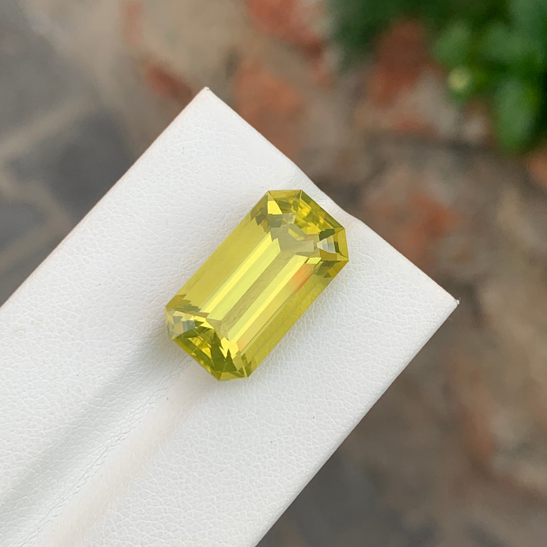 12.85 Carats Faceted Emerald Shape Lemon Quartz