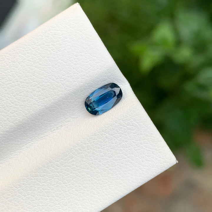 0.85 Carats Faceted Sapphire Oval Shape