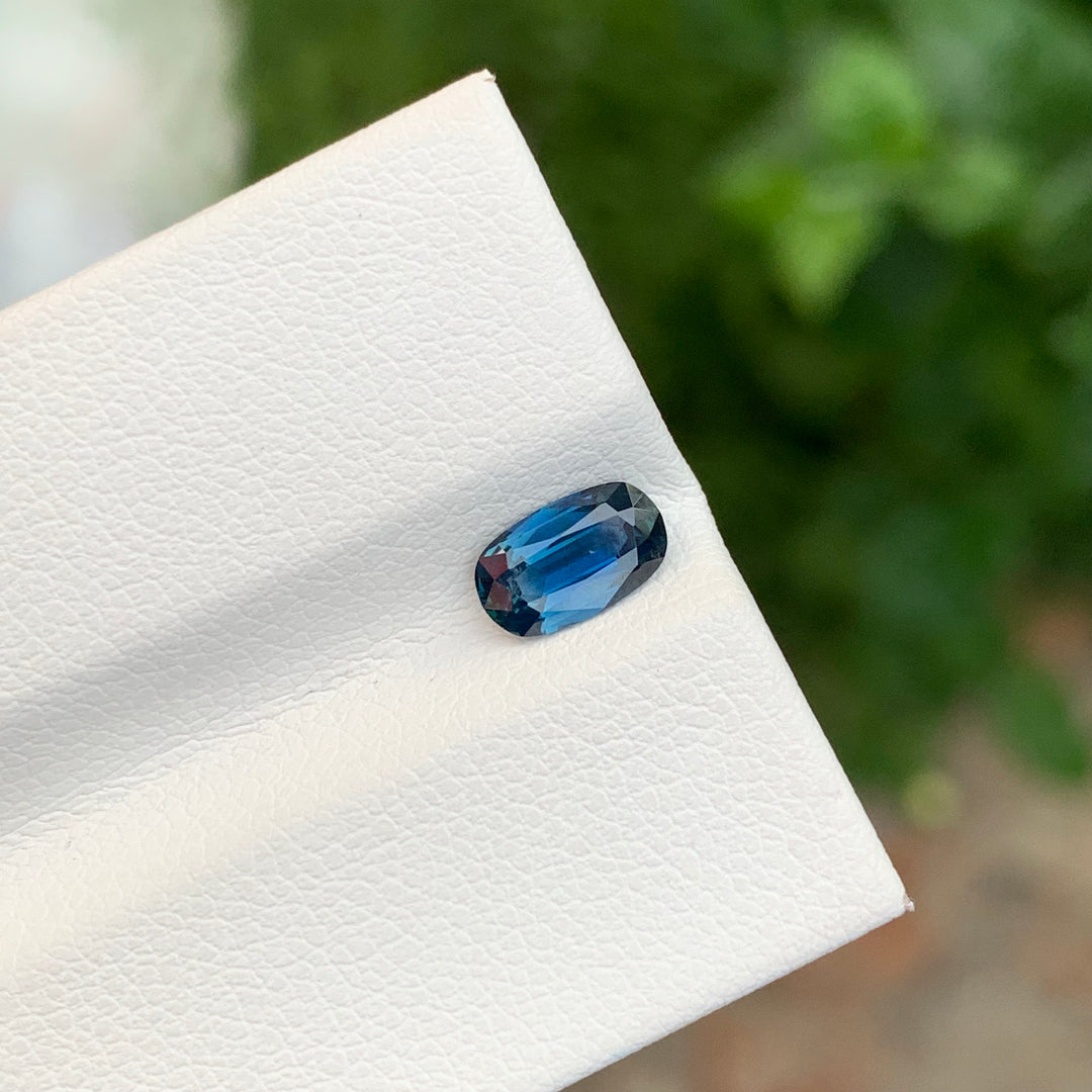 0.85 Carats Faceted Sapphire Oval Shape