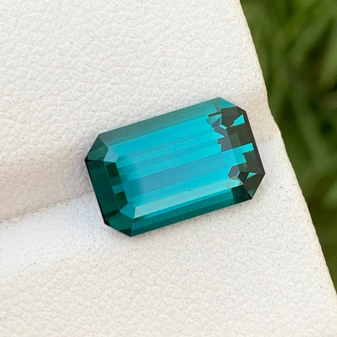 4.55 Carats Glamorous Loose Emerald Shape Indicolite Gemstone