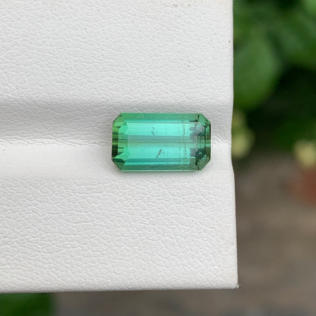 3.85 Carats Faceted Emerald Green Seafoam Tourmaline