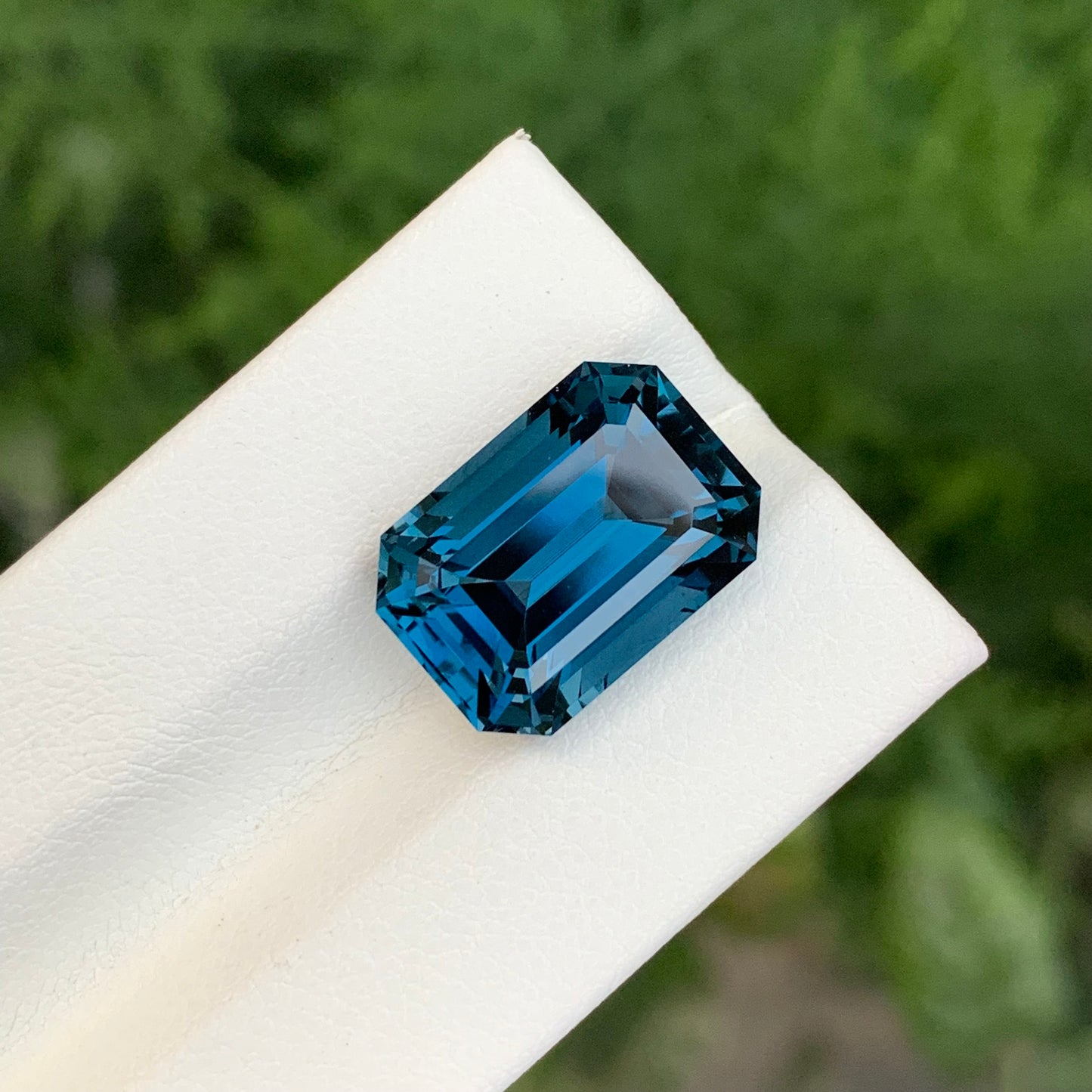 13.20 Carats London Blue Topaz Emerald Shape Natural Brazilian Gemstone