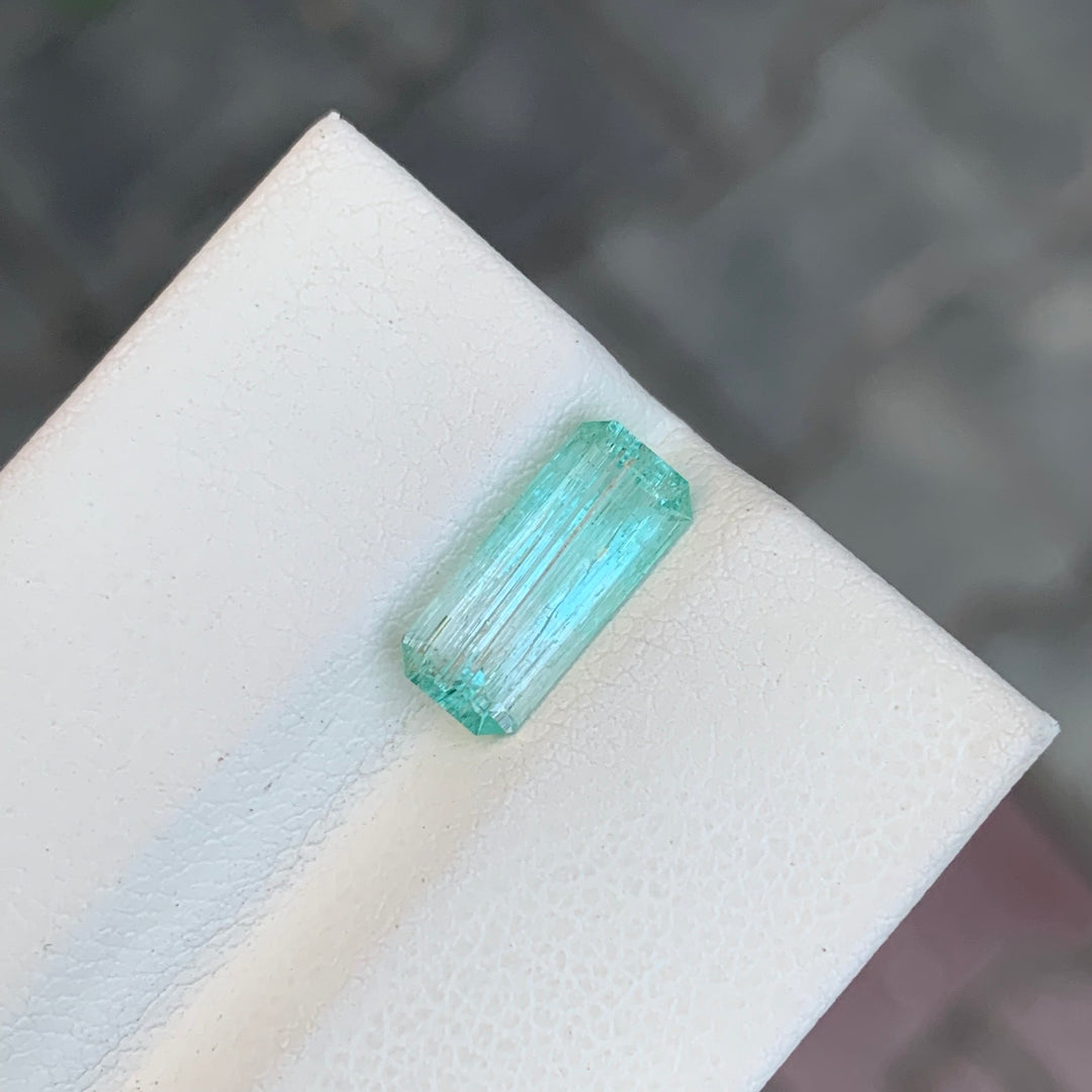 1.60 Carats Loose Green Emerald Beryl