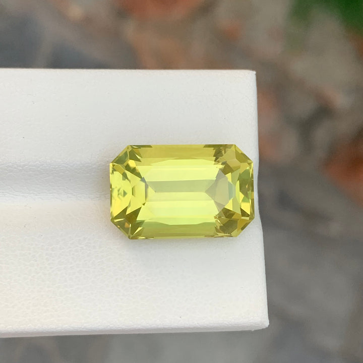 13.00 Carats Loose Lemon Quartz Emerald Shape