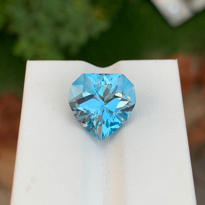 sky blue topaz