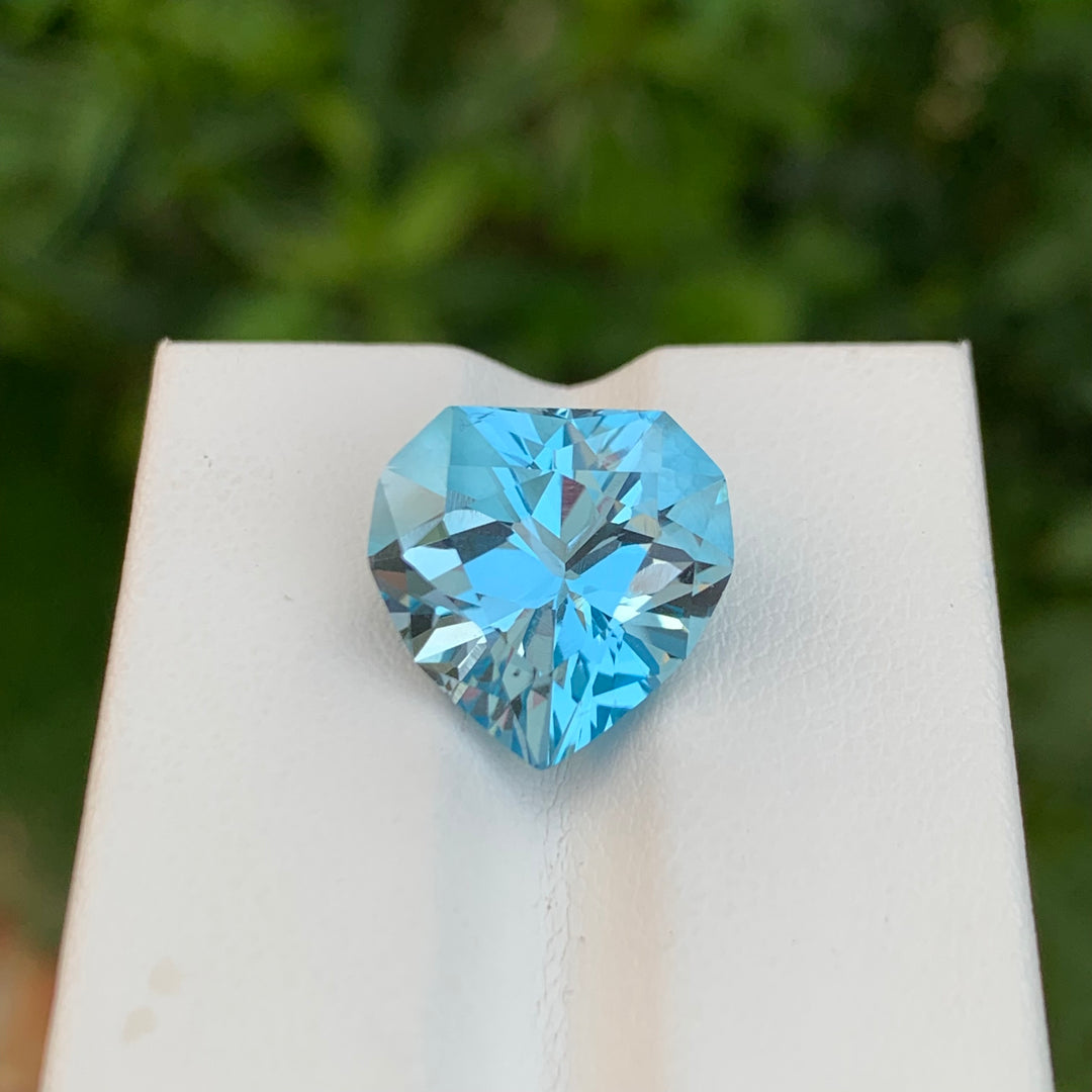 sky blue topaz