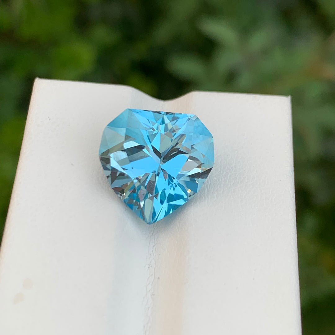 sky blue topaz