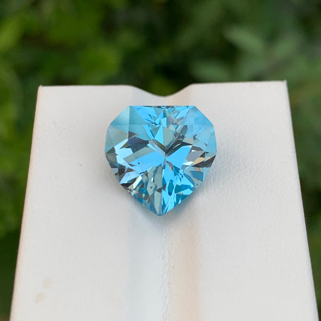 sky blue topaz