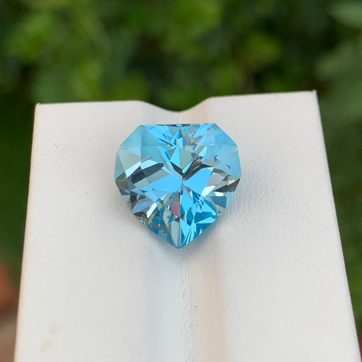 sky blue topaz