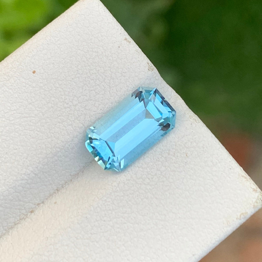 sky blue topaz