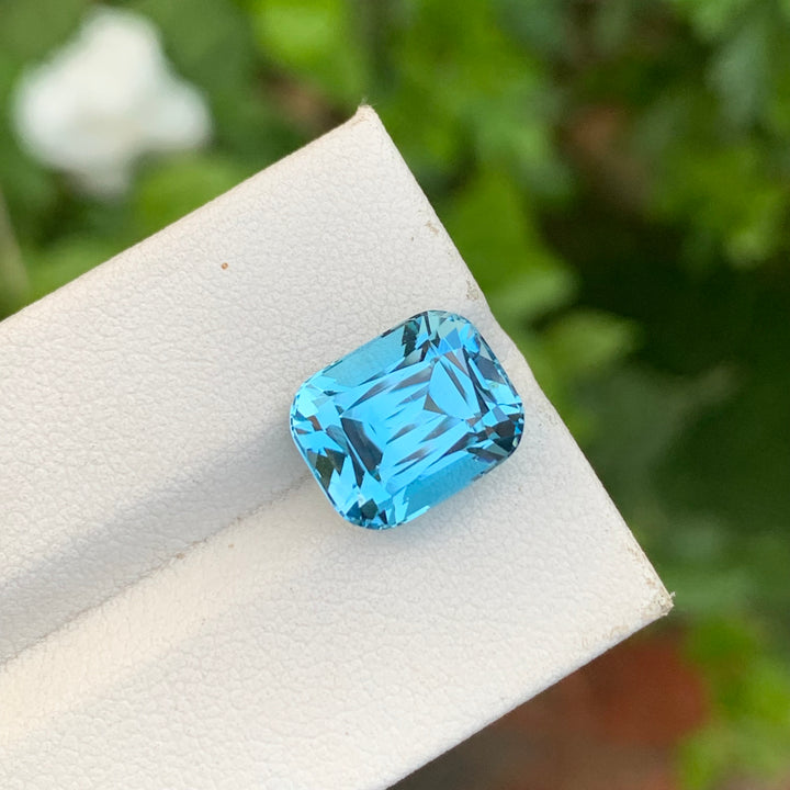 sky blue topaz