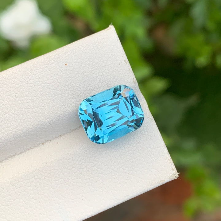 sky blue topaz