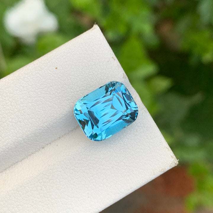 sky blue topaz