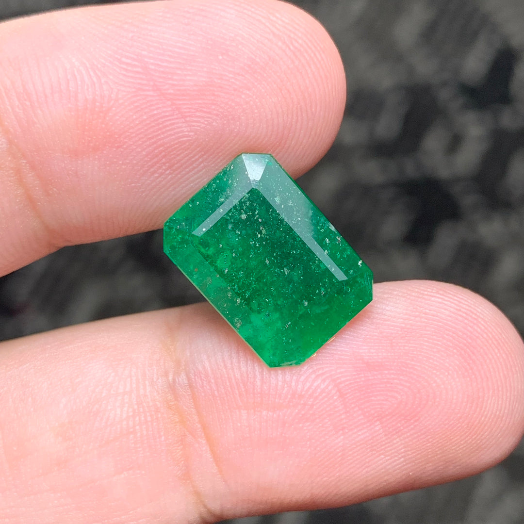faceted swat emerald