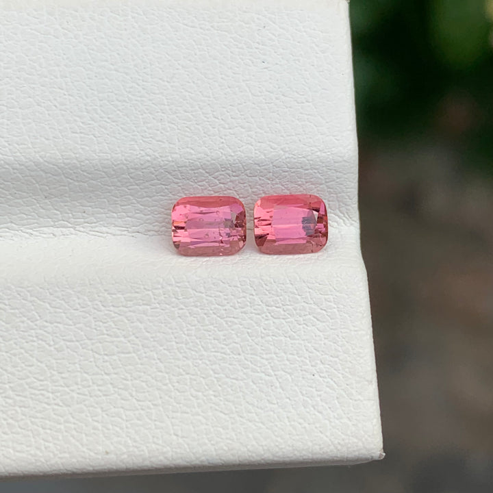 1.35 Carats Faceted Pink Tourmaline Gemstones Pair