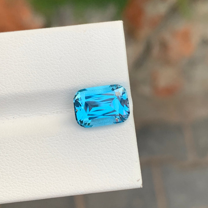 sky blue topaz