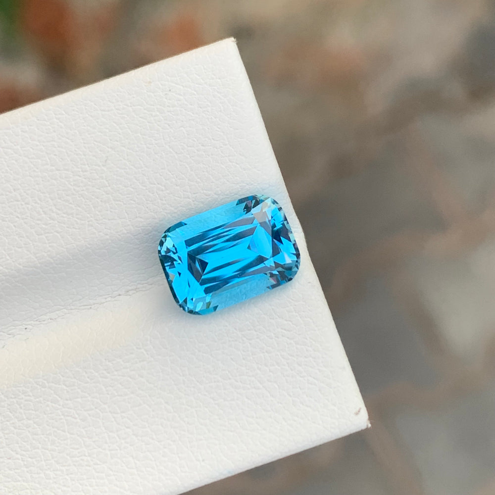 sky blue topaz