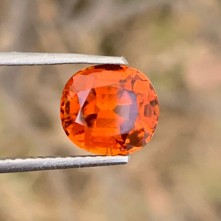 Gorgeous 2.40 Carats Faceted Oval Shape Spessartine Garnet