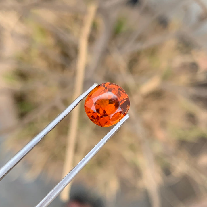 Gorgeous 2.40 Carats Faceted Oval Shape Spessartine Garnet