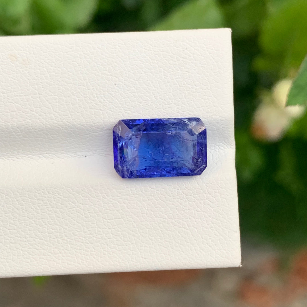 loose tanzanite