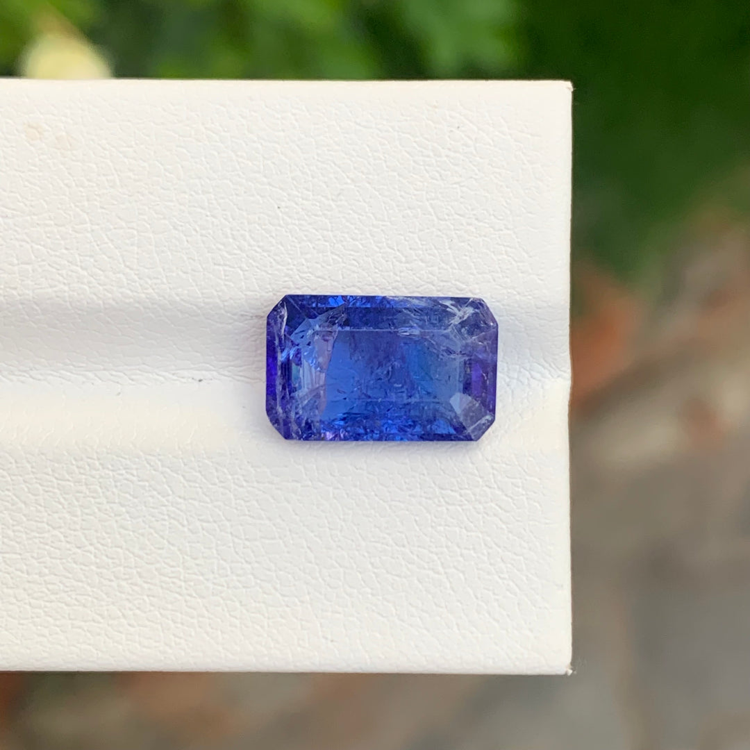 loose tanzanite