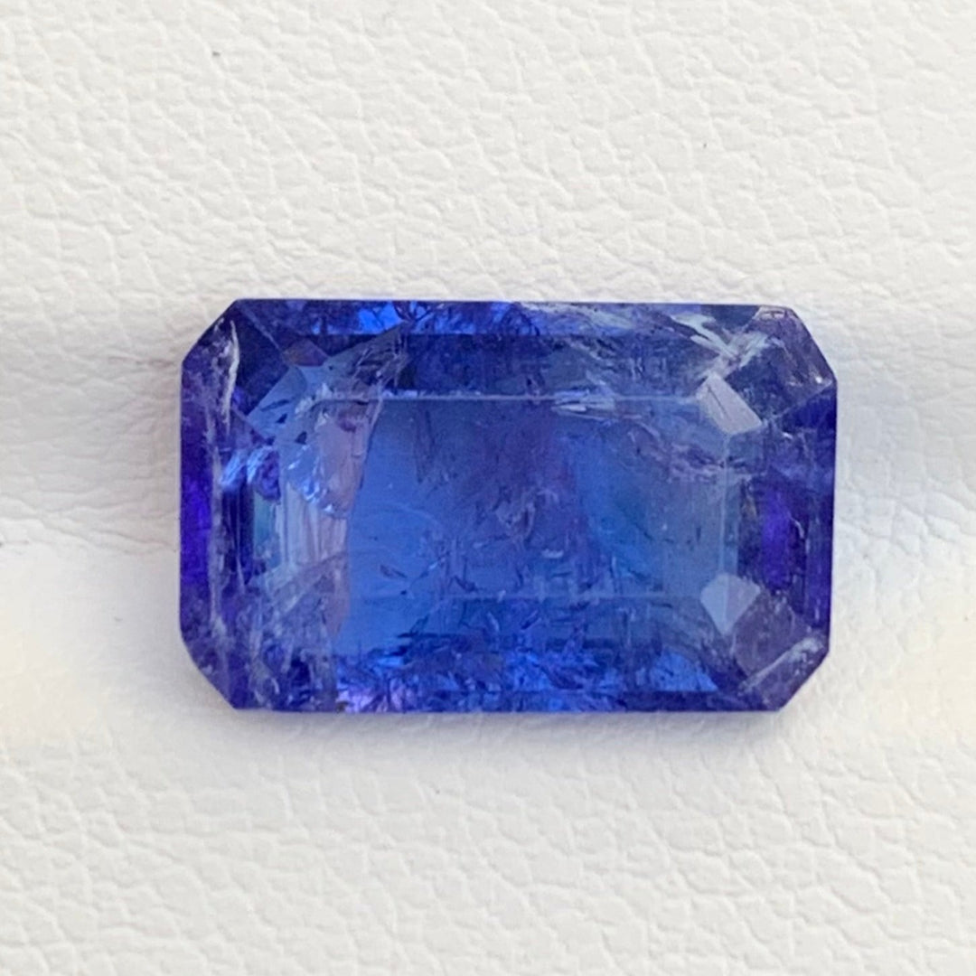 loose tanzanite