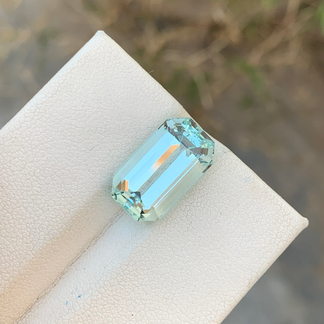 Lovely 8.45 Carats Faceted Emerald Shape Aquamarine Gemstone
