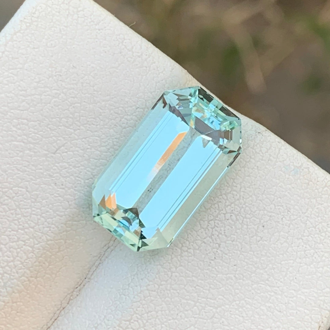 Lovely 8.45 Carats Faceted Emerald Shape Aquamarine Gemstone