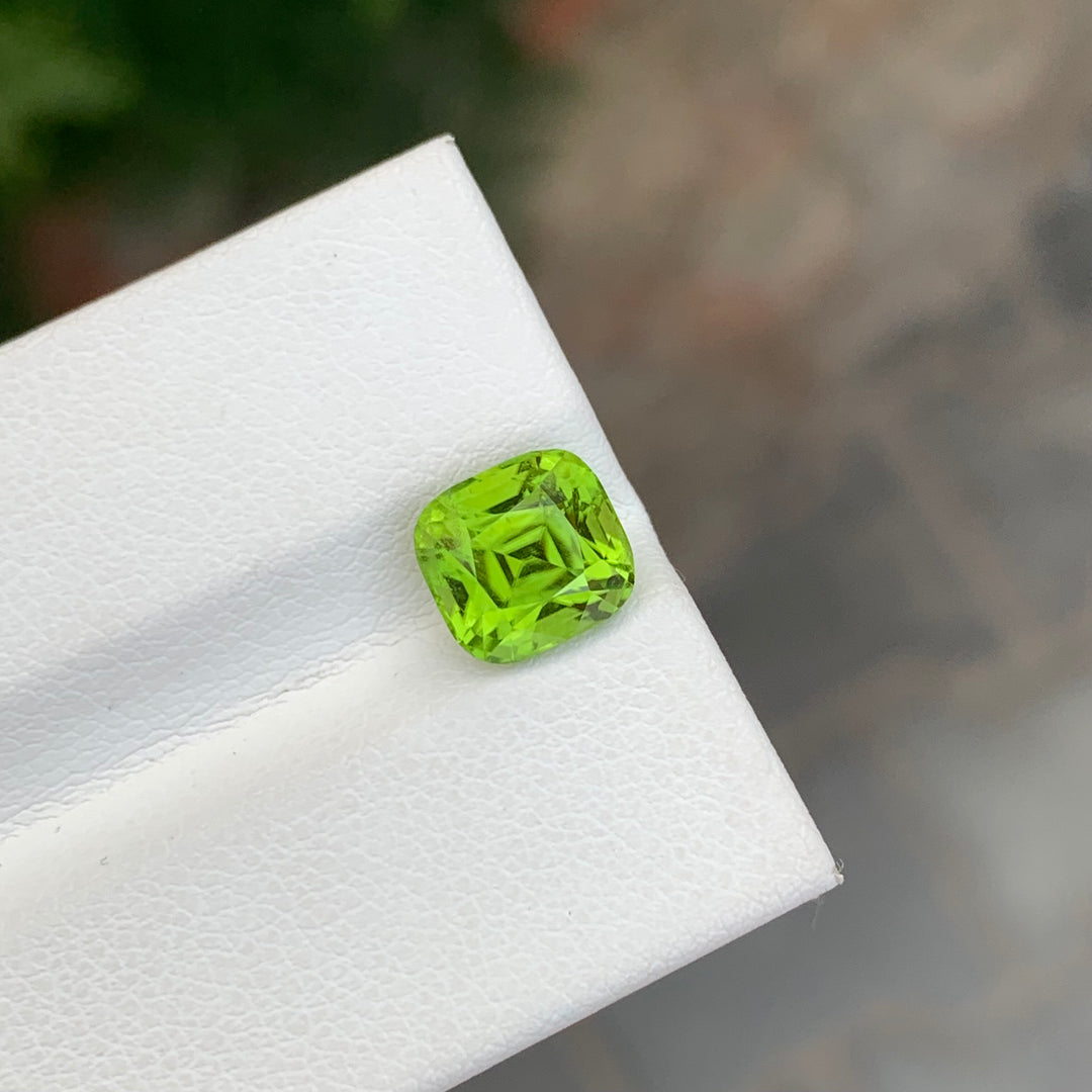 2.75 Carats Cushion Cut Faceted Peridot