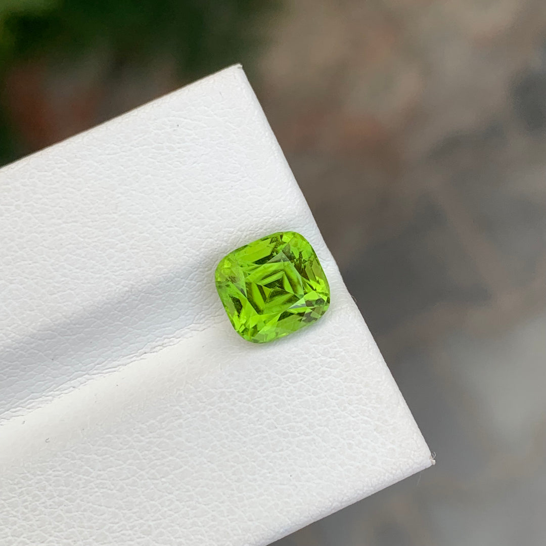 2.75 Carats Cushion Cut Faceted Peridot