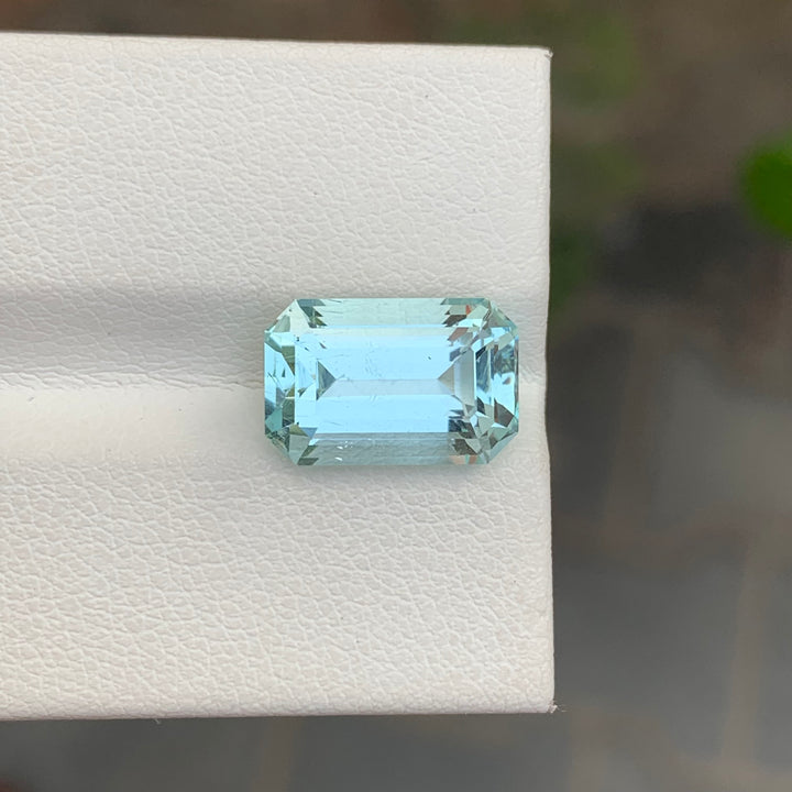 5.20 Carats Emerald Cut Loose Aquamarine