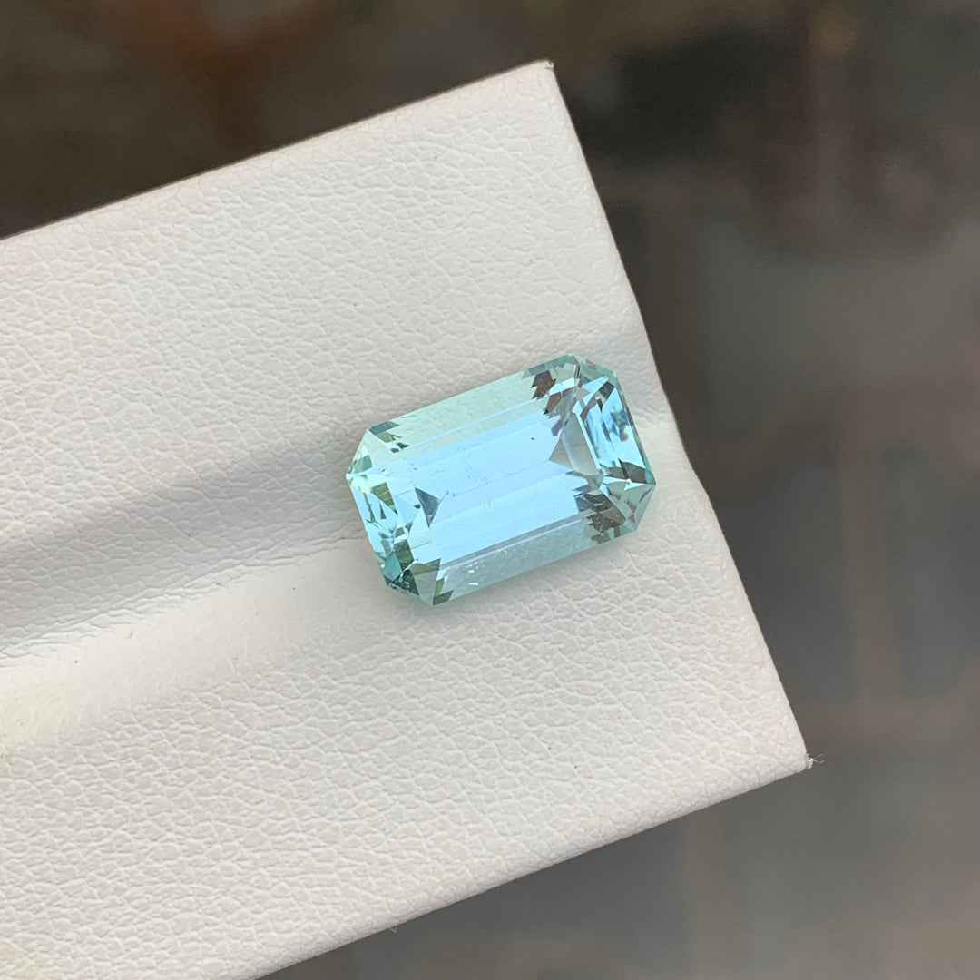 5.20 Carats Emerald Cut Loose Aquamarine