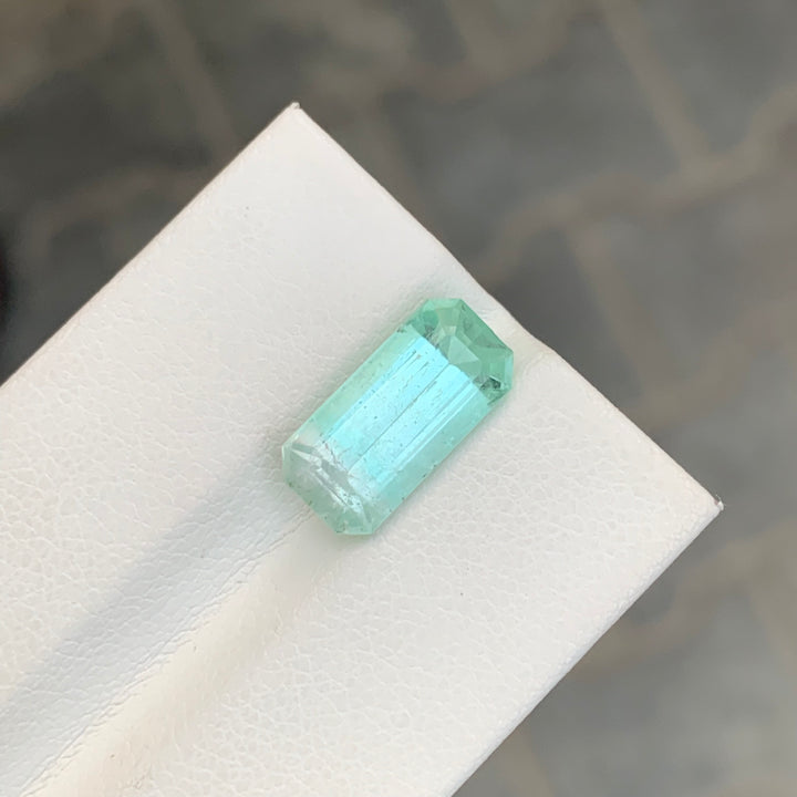 4.90 Carats Faceted Green Emerald Beryl