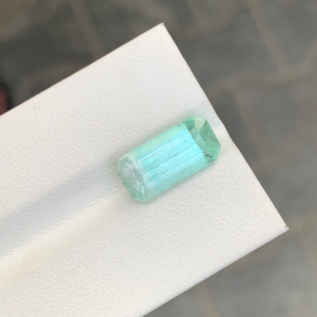 4.90 Carats Faceted Green Emerald Beryl