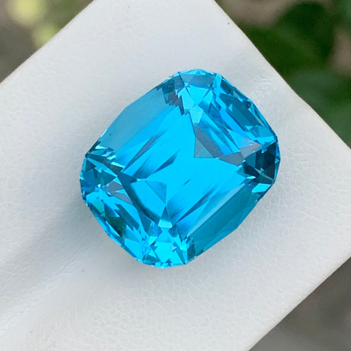 sky blue topaz