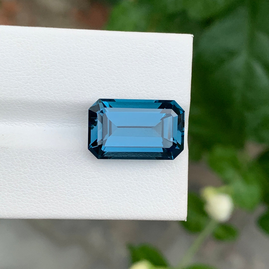 13.20 Carats Emerald Cut Faceted London Blue Topaz