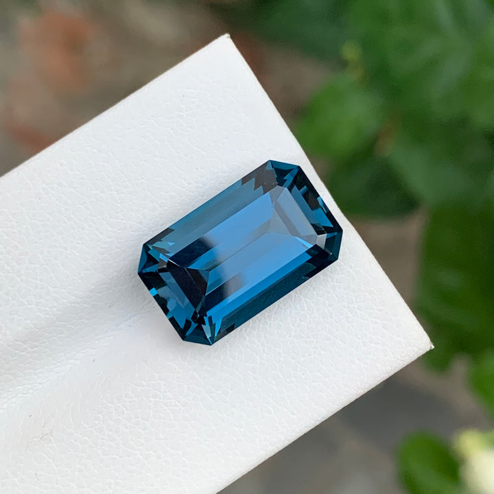 13.20 Carats Emerald Cut Faceted London Blue Topaz