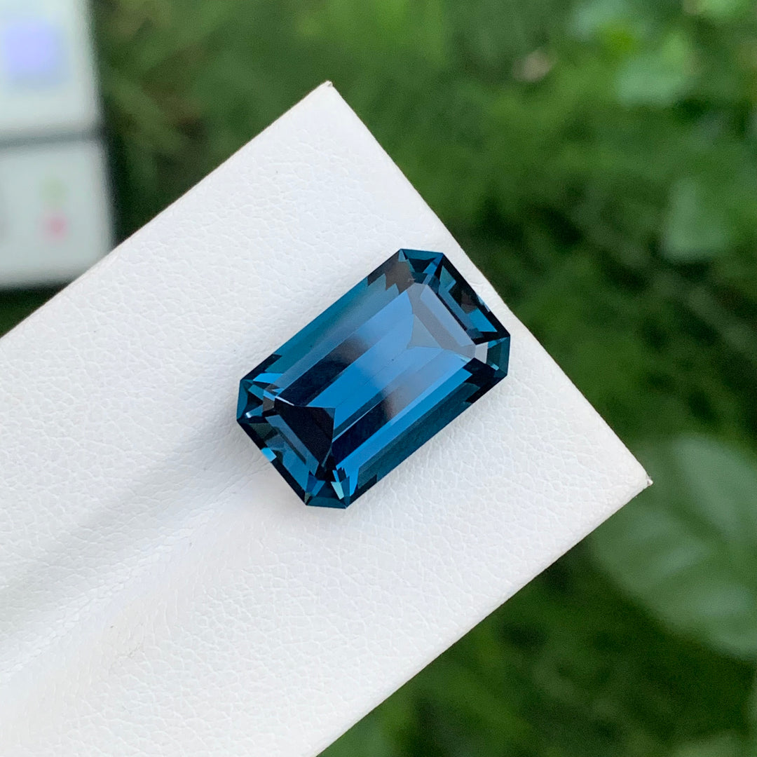 13.20 Carats Emerald Cut Faceted London Blue Topaz