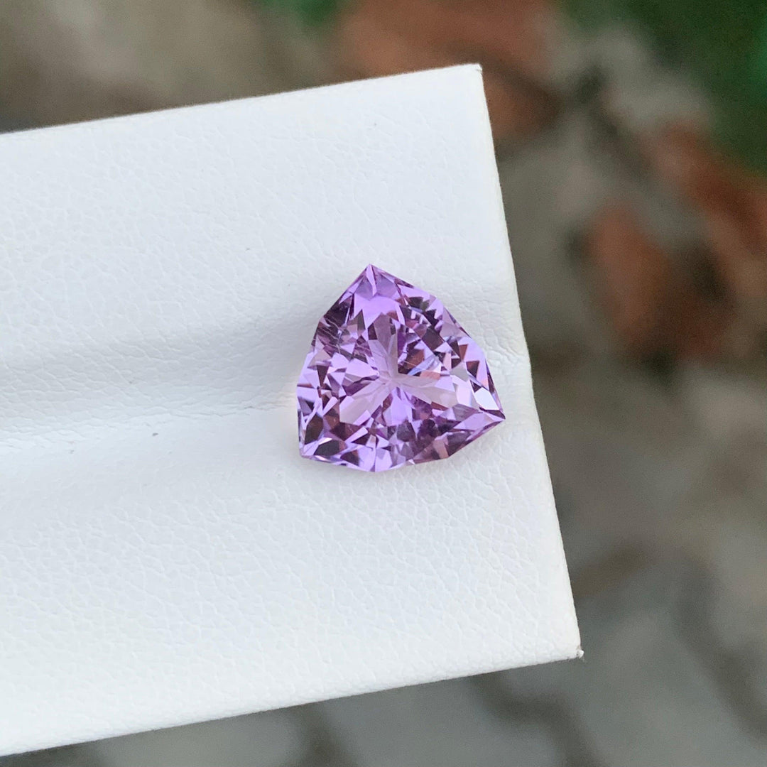 4.40 Carats Trilliant Shape Faceted Lavender Amethyst