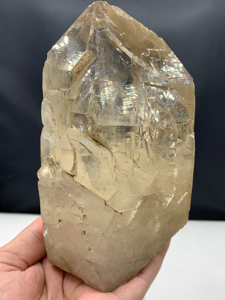 Stunning 1 kg Plus Big Quartz Crystal