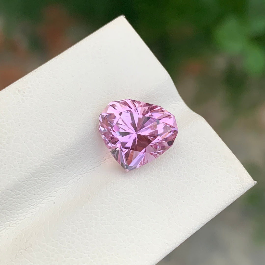 6.00 Carats Heart Shape Loose Kunzite Gemstone