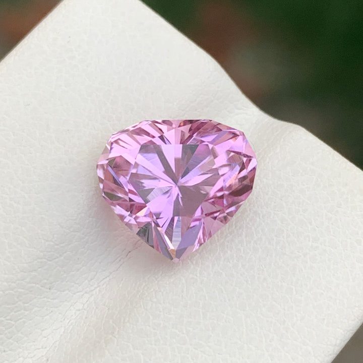 6.00 Carats Heart Shape Loose Kunzite Gemstone