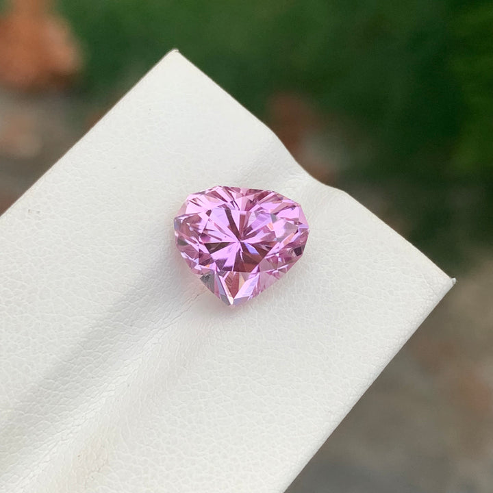 6.00 Carats Heart Shape Loose Kunzite Gemstone