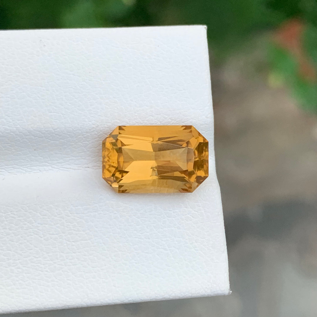 4.75 Carats Emerald Shape Loose Citrine