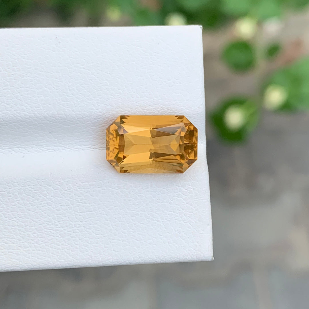 4.75 Carats Emerald Shape Loose Citrine